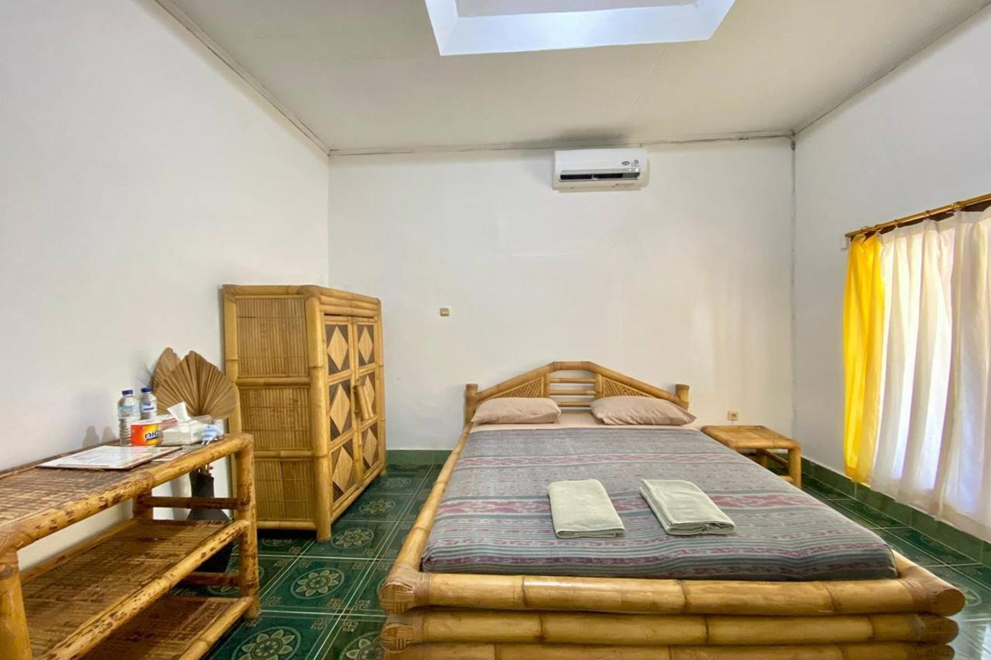 Duyung Rooms & Resto Gerupuk Bumbang Extérieur photo